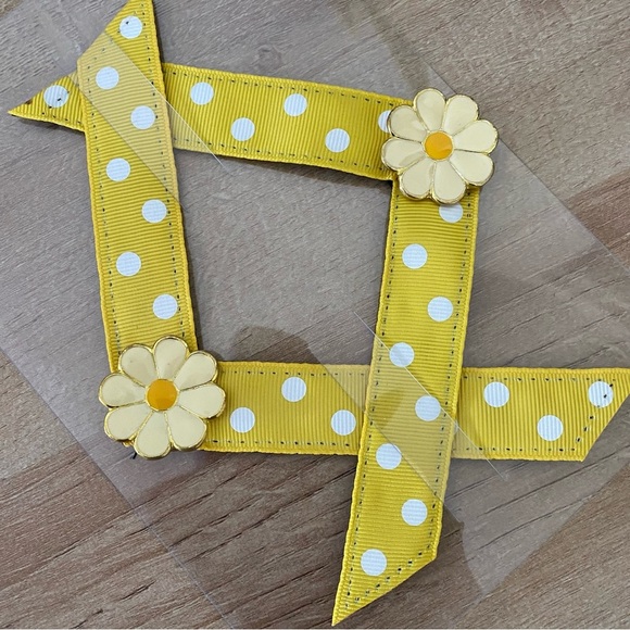 NEW Switch Flops The Janet Small Yellow Straps - Picture 3 of 3